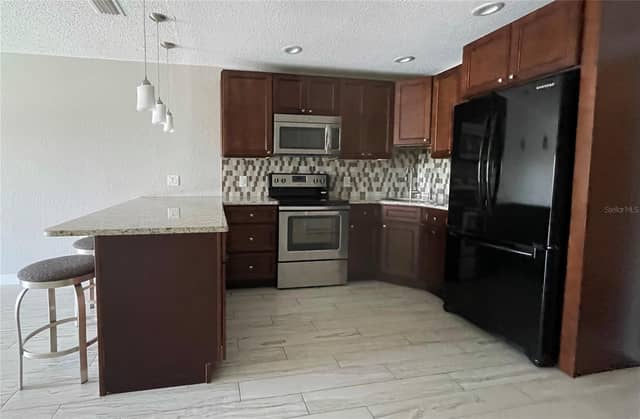 1860 MASSACHUSETTS AVE NE #214 photo