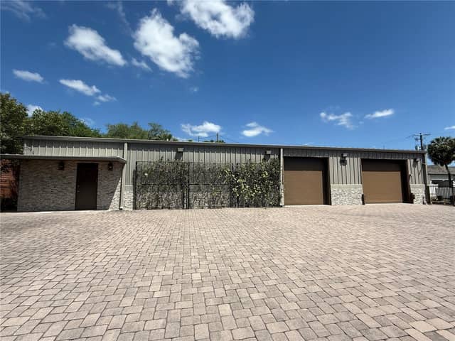 2101 W CYPRESS ST photo