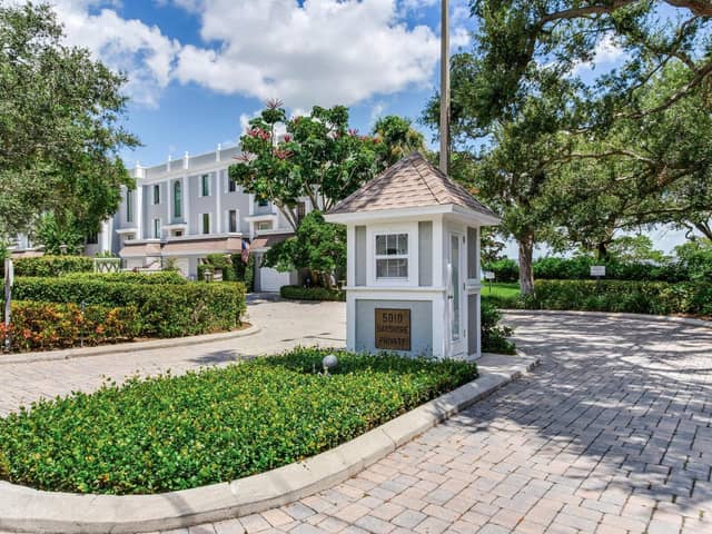 5010 BAYSHORE BLVD #7 photo