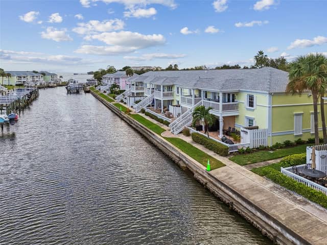 5116 BEACH DR SE #D photo