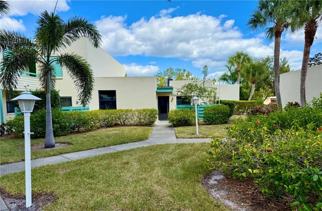 621 SPRING LAKES BLVD #621 photo
