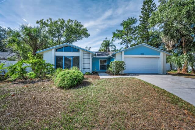 7404 CLEARVIEW DR photo