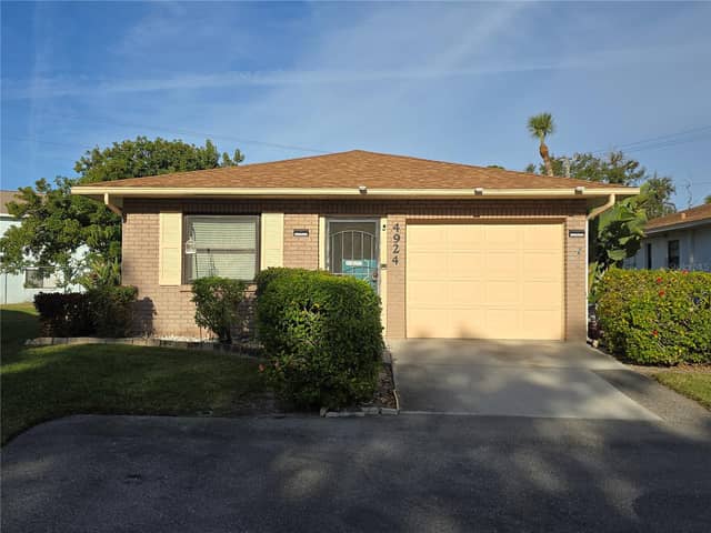 4924 LIVE OAK CIR #115 photo