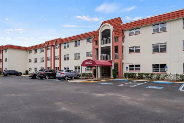1860 MASSACHUSETTS AVE NE #206 photo