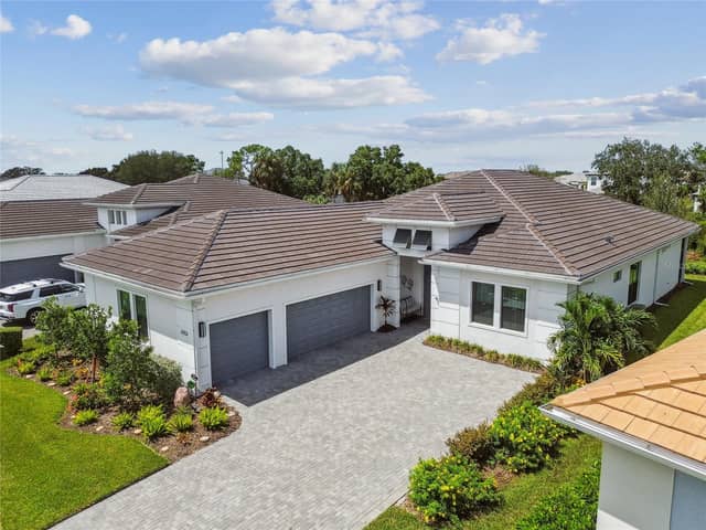 4952 SURFSIDE CIR photo