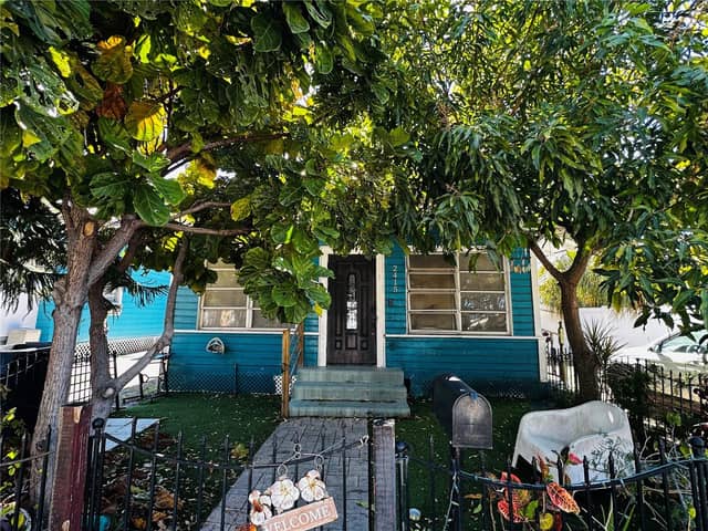2415 MARCONI ST photo