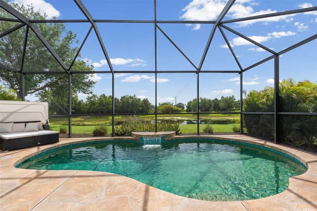 11904 FOREST PARK CIR photo