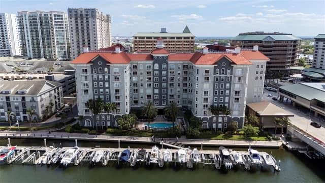 700 S HARBOUR ISLAND BLVD #813 photo