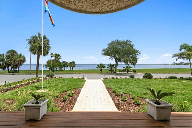 1803 BEACH DR SE photo