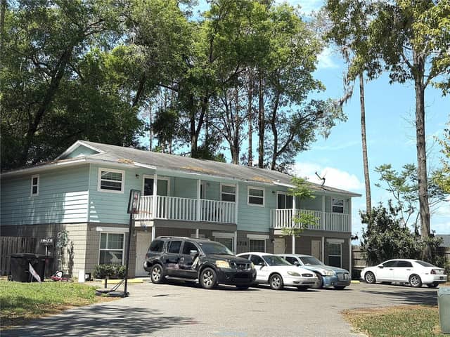 1718 SW 69 TER photo