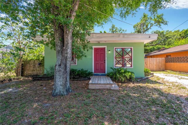 1315 E OSBORNE AVE photo