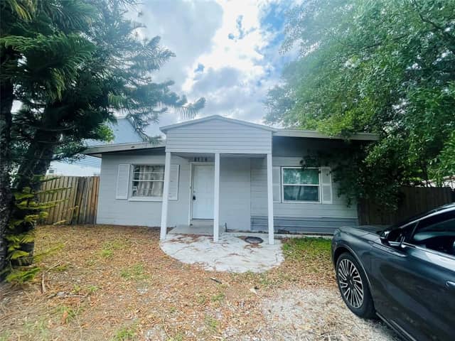8716 N TANGERINE PL photo