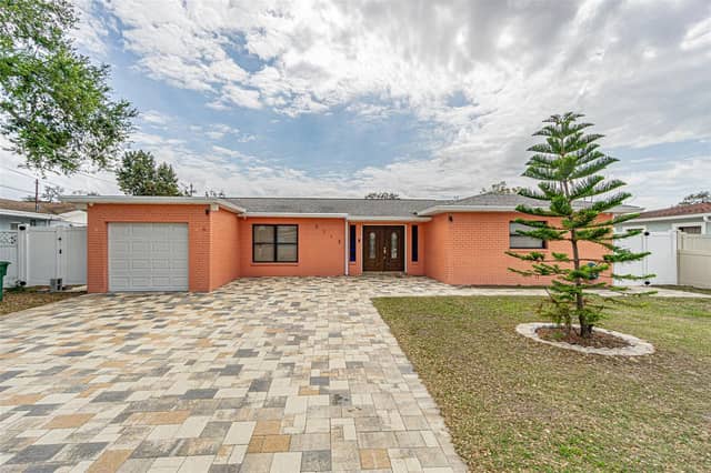 3112 W HENRY AVE photo