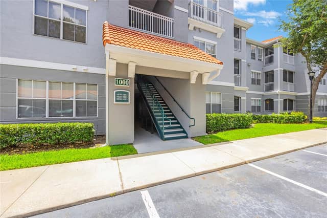 18001 RICHMOND PLACE DR #1010 photo