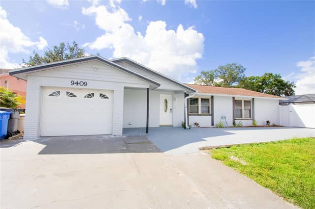 9409 LONSDALE CT photo