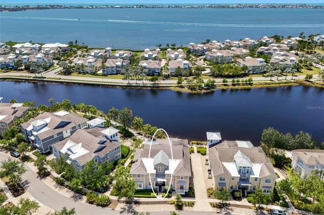 258 SAPPHIRE LAKE DR #202 photo