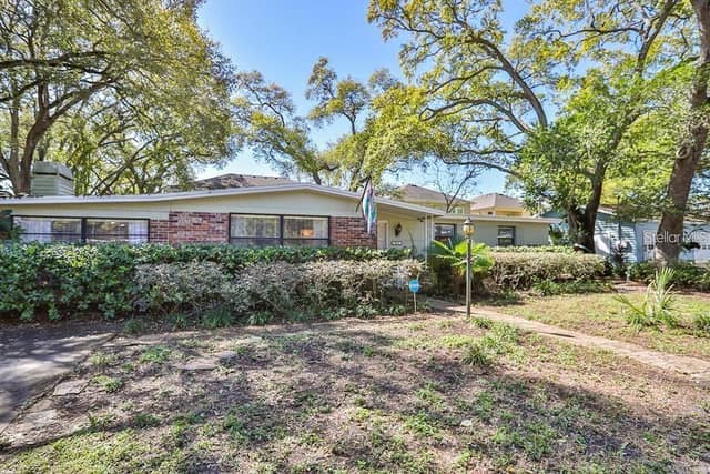 3214 W COACHMAN AVE photo