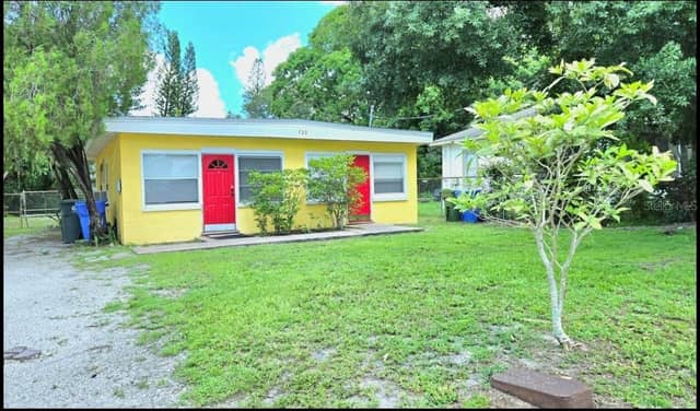 720 22ND AVE W photo