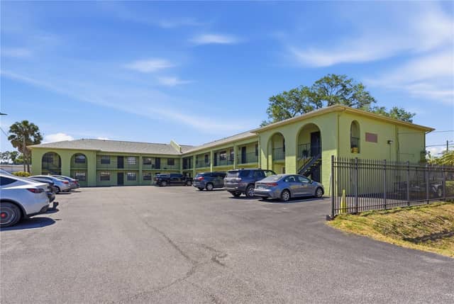 4416 N CLARK AVE #13 photo