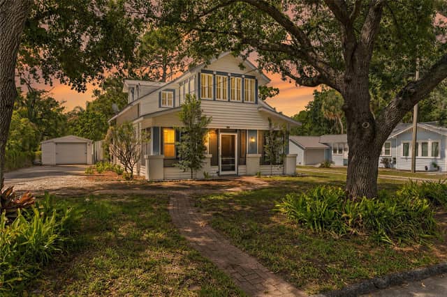 904 W HENRY AVE photo