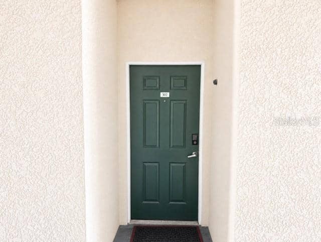 17102 CARRINGTON PARK DR #302 photo