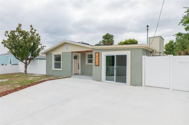 8723 N RIVER FOREST CIR photo