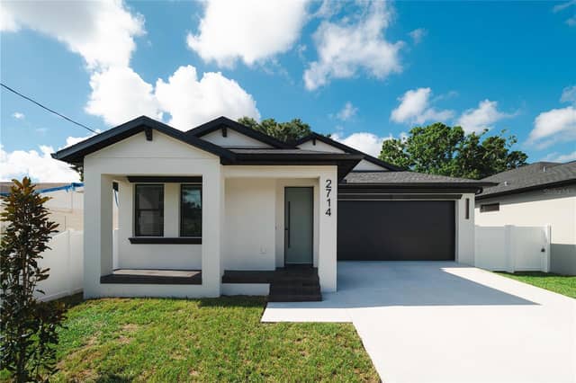 2714 W TAMPA BAY BLVD photo