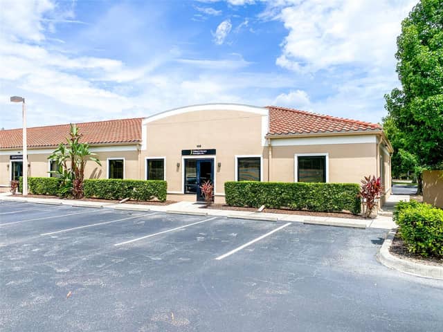 3911 GOLF PARK LOOP #105 photo