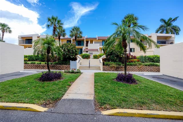 7510 SUNSHINE SKYWAY LN S #P4 photo