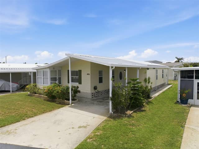 6826 MOUNT ORANGE DR NE #383 photo