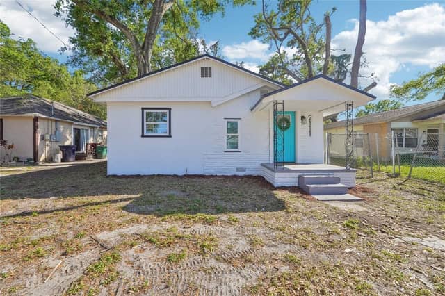 2111 E ELLICOTT ST photo