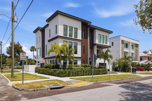2502 N HIGHLAND AVE #1 photo