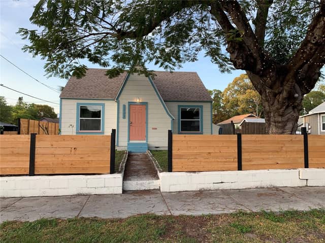 1147 JAMES AVE S photo