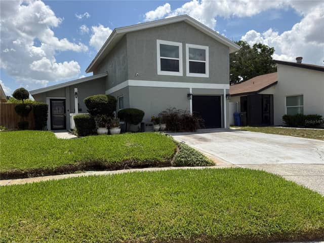 10009 REGAL WOODS LN photo