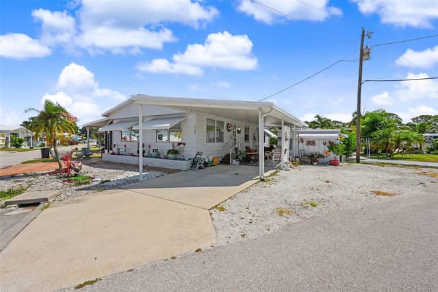 6523 KANSAS ST photo