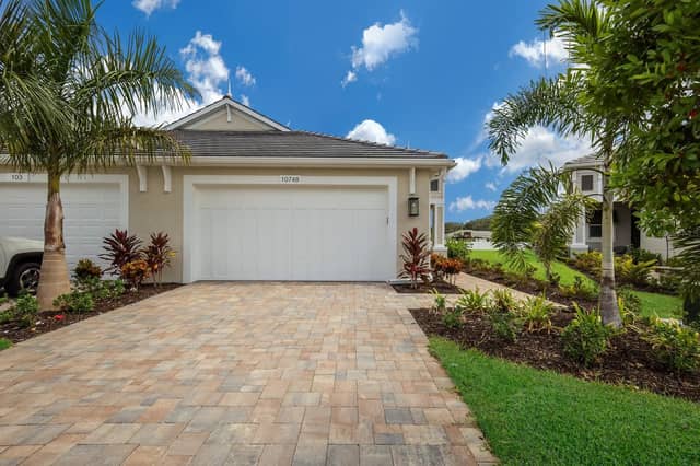 10748 KLEE AVE photo