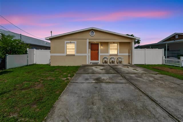 5120 N MATANZAS AVE photo