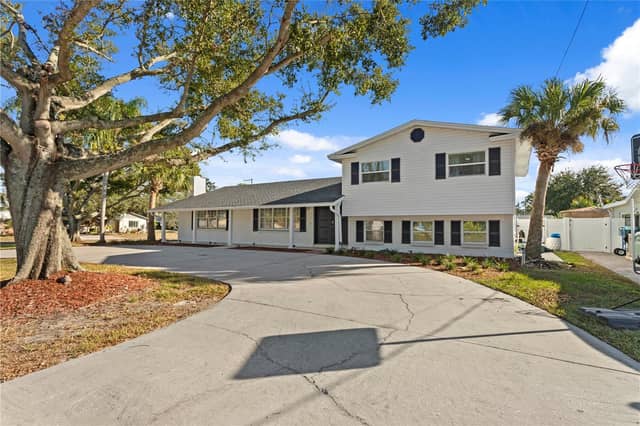 8702 ELMWOOD LN photo