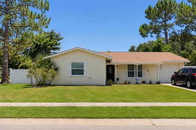 8002 WOODVINE PL photo