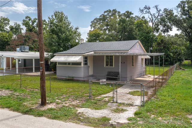 3905 N CLEARFIELD AVE photo