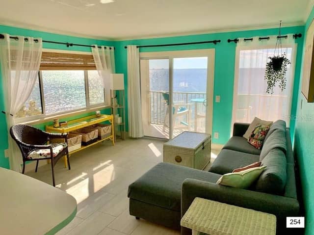 2506 N ROCKY POINT DR #254 photo
