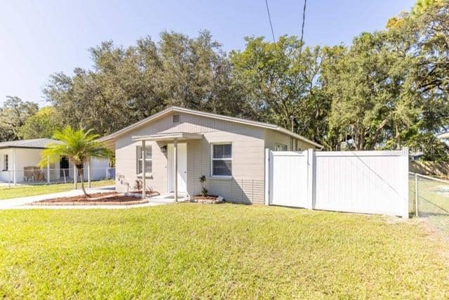 4318 BERKLEY DR photo