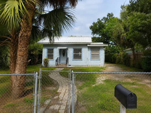 8211 N 10TH ST photo