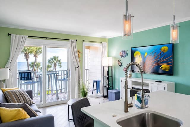 2506 N ROCKY POINT DR #331 photo