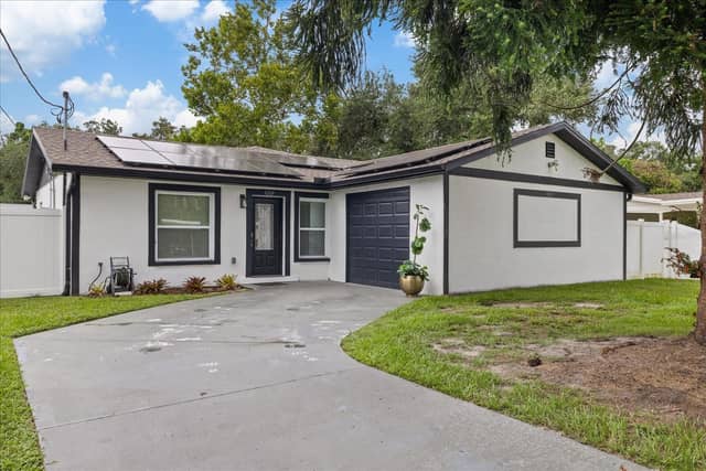 3209 E HANNA AVE photo