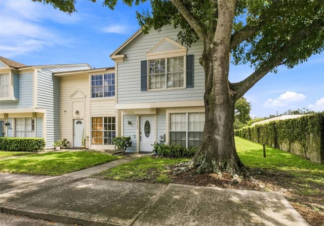1760 MILL RUN CIR photo