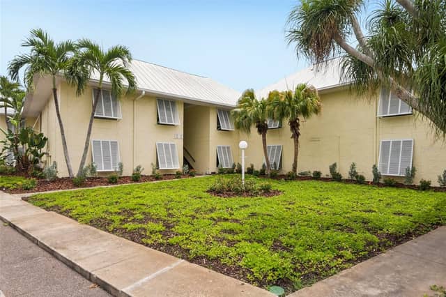 7300 SUNSHINE SKYWAY LN #206 photo