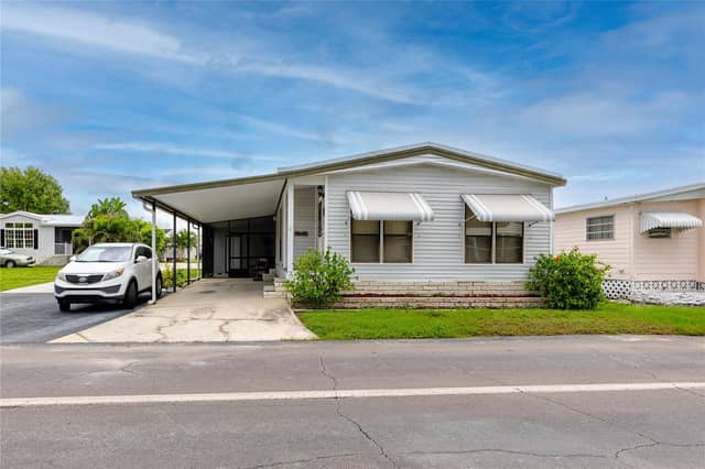 6821 AMERICANA DR NE #106 photo
