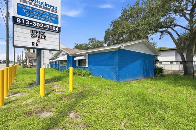 901 W HILLSBOROUGH AVE photo