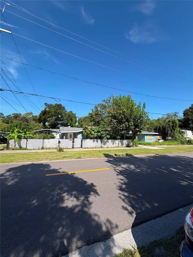 8904 N 20TH ST photo
